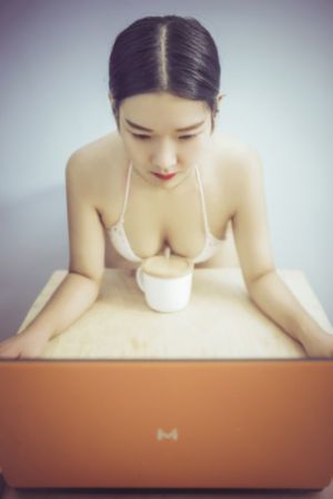 凡人间_HD手机免费观看完整